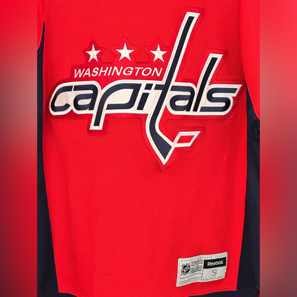 Reebok NHL Washington Capitals Red Jersey #28 Authentic Jersey Men’s Sz: Small - Picture 4 of 11